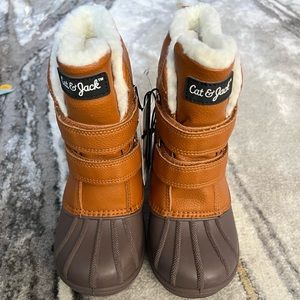 NWT! Cat & Jack Waterproof Brown & Black
Toddler Snow Winter Boots Size 12